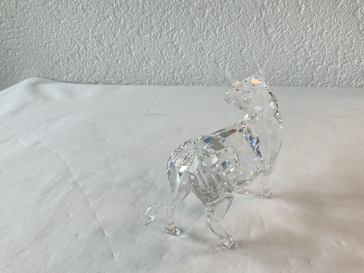 Swarovski Figurines: Swarovski Crystal, taureau  – D'occasion à Malleray par Robot12 6