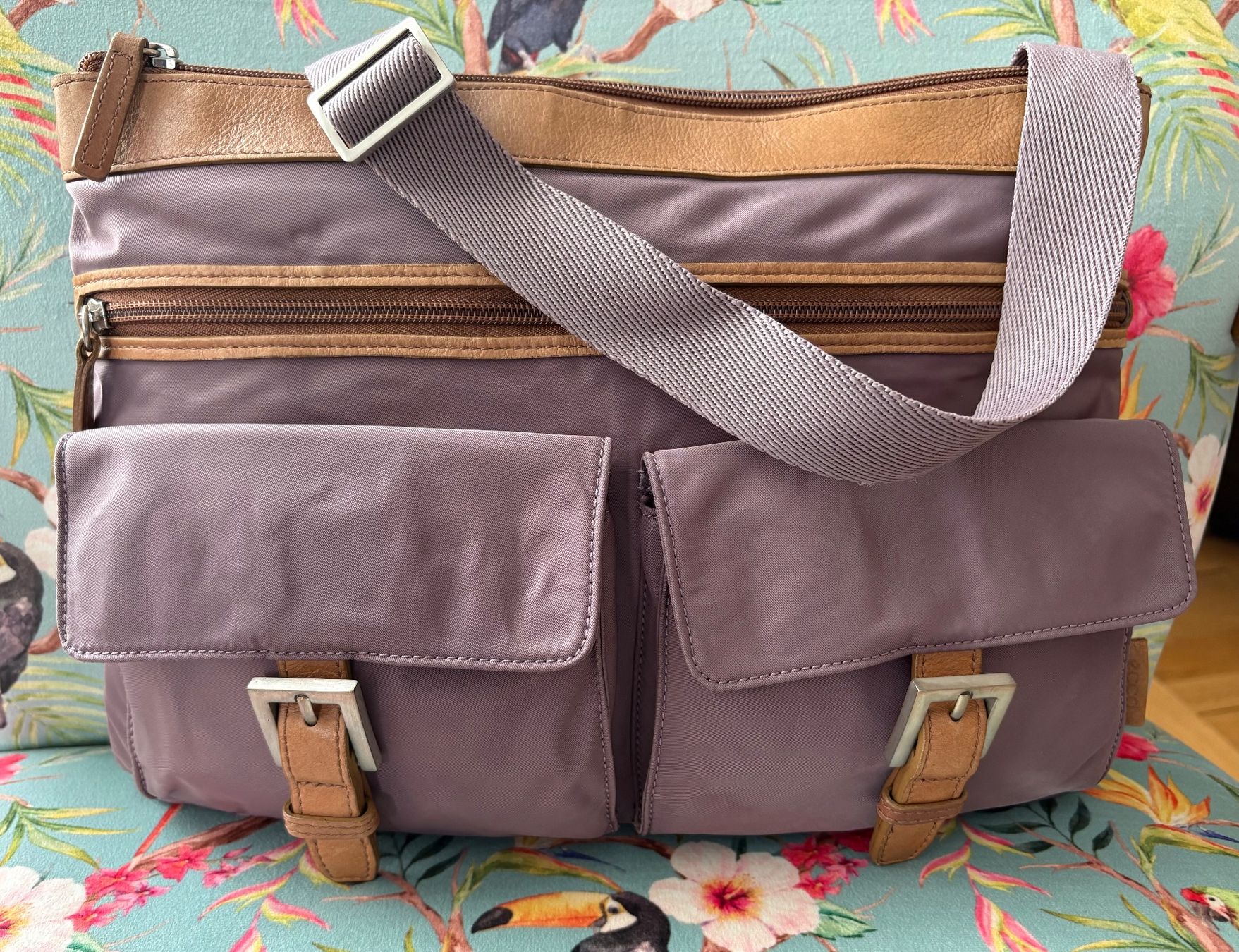 Ecco Taschen für Damen: Leichte praktische Umhängetasche ECCO – Gebraucht aus Uster von pri_6r68