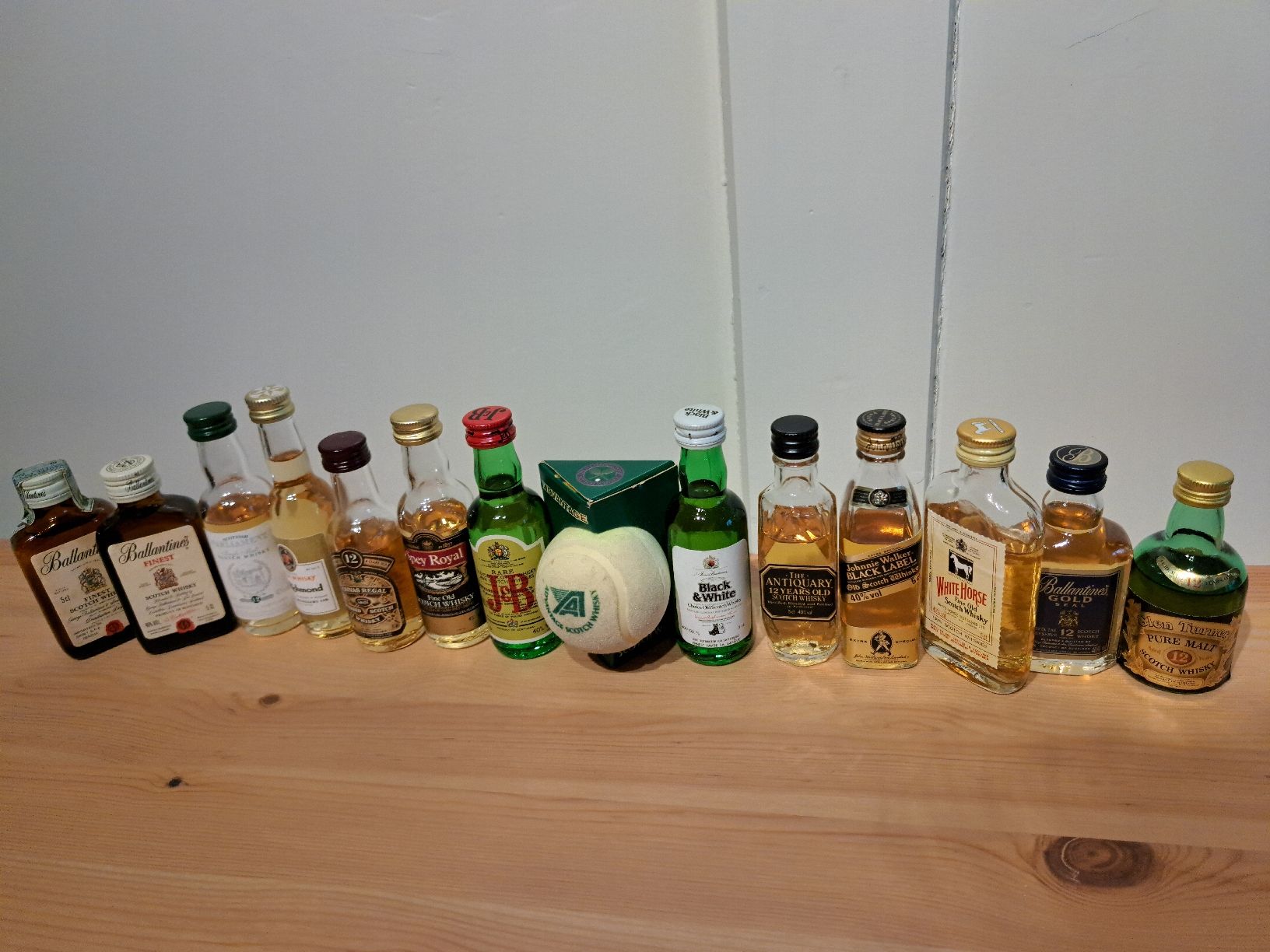 Spirituosen: Whisky Miniature über 100 Flaschen – Neu (gemäss Beschreibung) aus Brittnau von Prorex 8