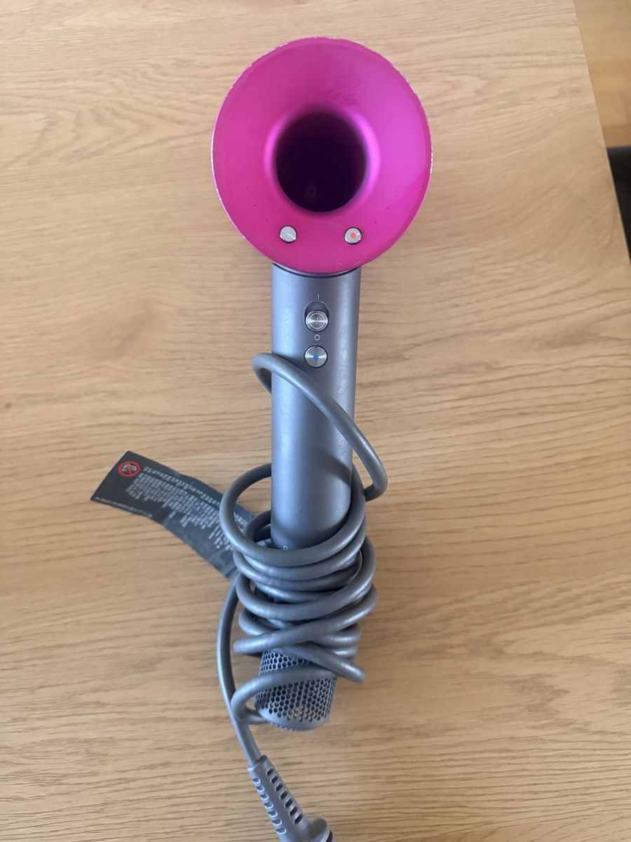 Dyson Sèche-cheveux: Dyson supersonic – D'occasion à Seuzach par man_58mq 2