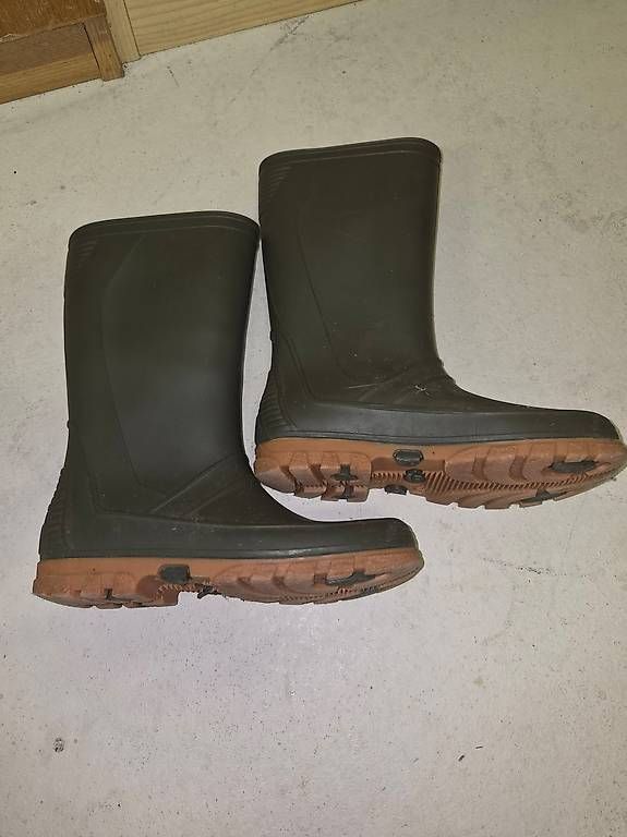 Scarpe per ragazzi: Gummistiefel 33 – Usato da Belp venduto da bac_8289 1