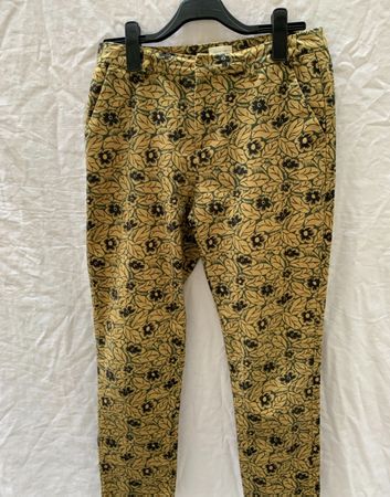 Superbe pantalon LAB DIP cigarette moutard motif fleurs t.38