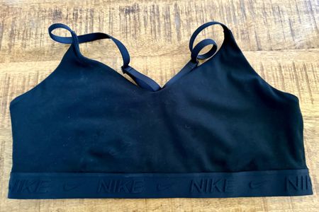Brassière sport Nike taille L 