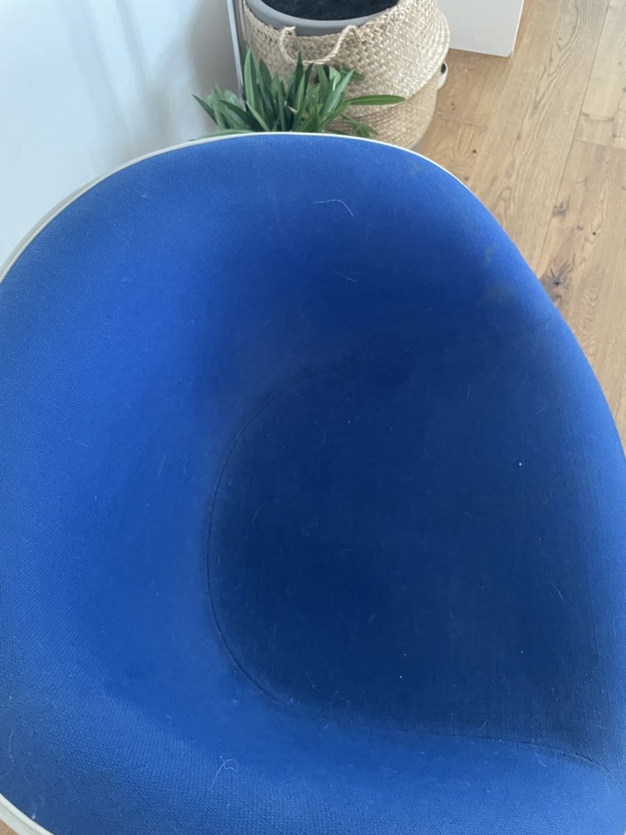 Eames Poltrone: Eames vintage coque Hopsack – Usato da Renens VD venduto da siric1996 1