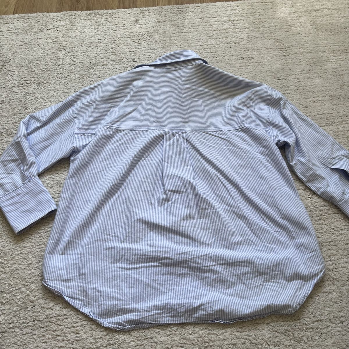 Zara Blusen: Zara Bluse gestreift hellblau Gr. S – Gebraucht aus Luzern von art_w65h 3