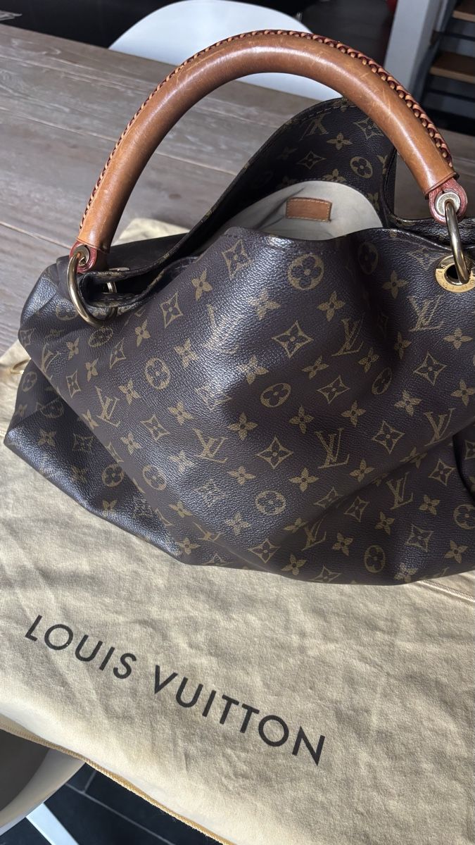 Louis Vuitton Borse da donna: Louis Vuitton Artsy MM mit Bagorganizer – Nuovo (secondo la descrizione) da Illnau venduto da Enyajill