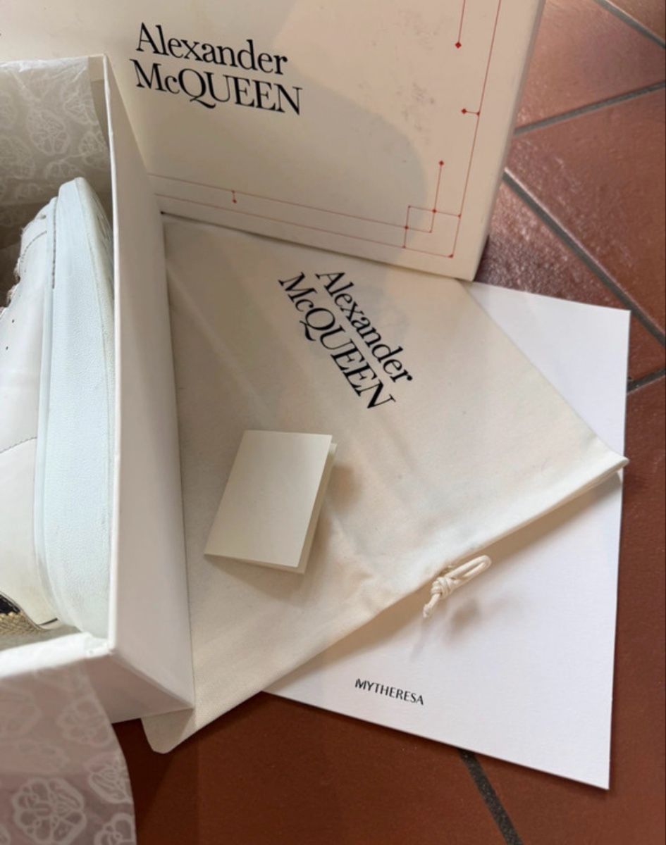 Alexander Mcqueen Chaussures hommes: Alexander McQueen Sneakers Weiss Gr. 40.5 – D'occasion à Zürich par janni_jj12 8