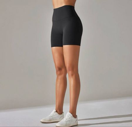 Schwarze Turnshorts mit hoher Taille/Short de sport S