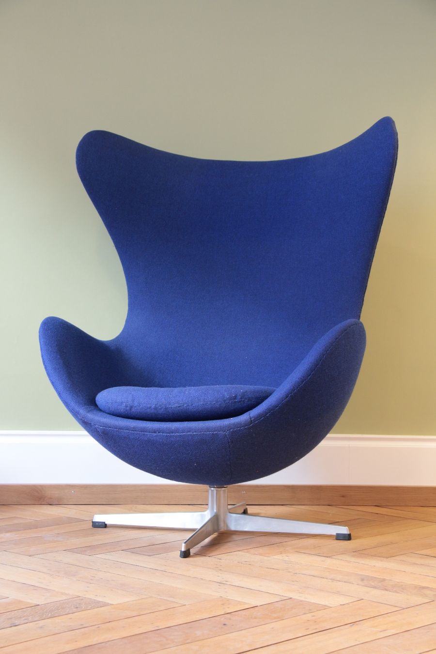 Fritz Hansen Fauteuils: Egg Chair – D'occasion à Basel par perpetuum_moebel