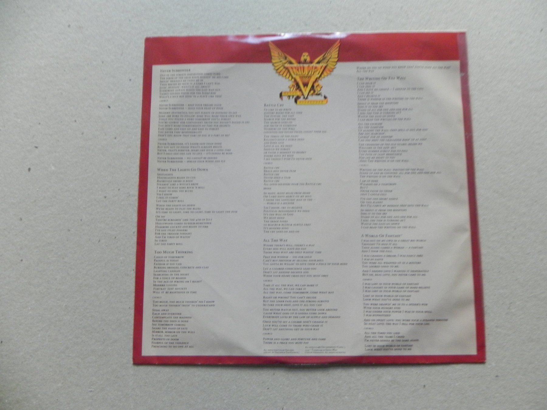 Dischi in vinile: LP Canada Hardrock Band Triumph 1983 Never Surrender – Usato da Siebnen venduto da krimsie 2