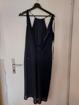 Schönes Ausgeh-Kleid Dunkelblau