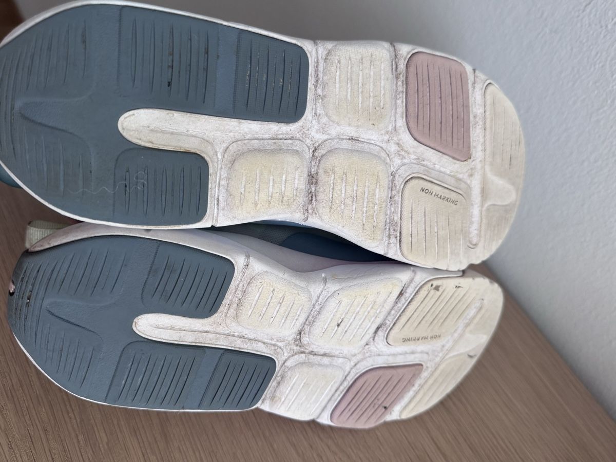 Decathlon Scarpe per ragazze: Wasserdichte Sneakers Decathlon gr.35 – Usato da Ennetbürgen venduto da ybo_fp2b 4