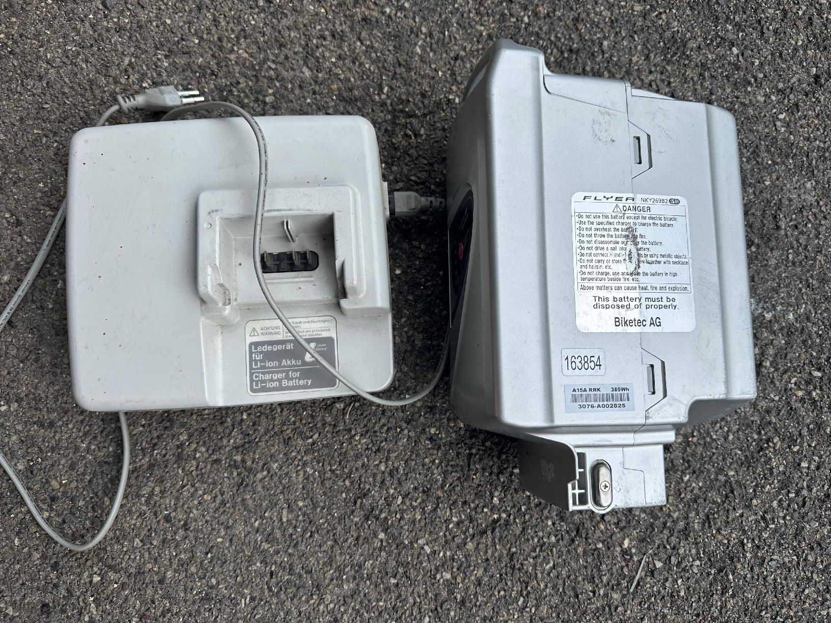 Flyer Batteries: Flyer Batterie und Ladegärat 26 Volt  – D'occasion à Trimbach par kar_2m7z 3