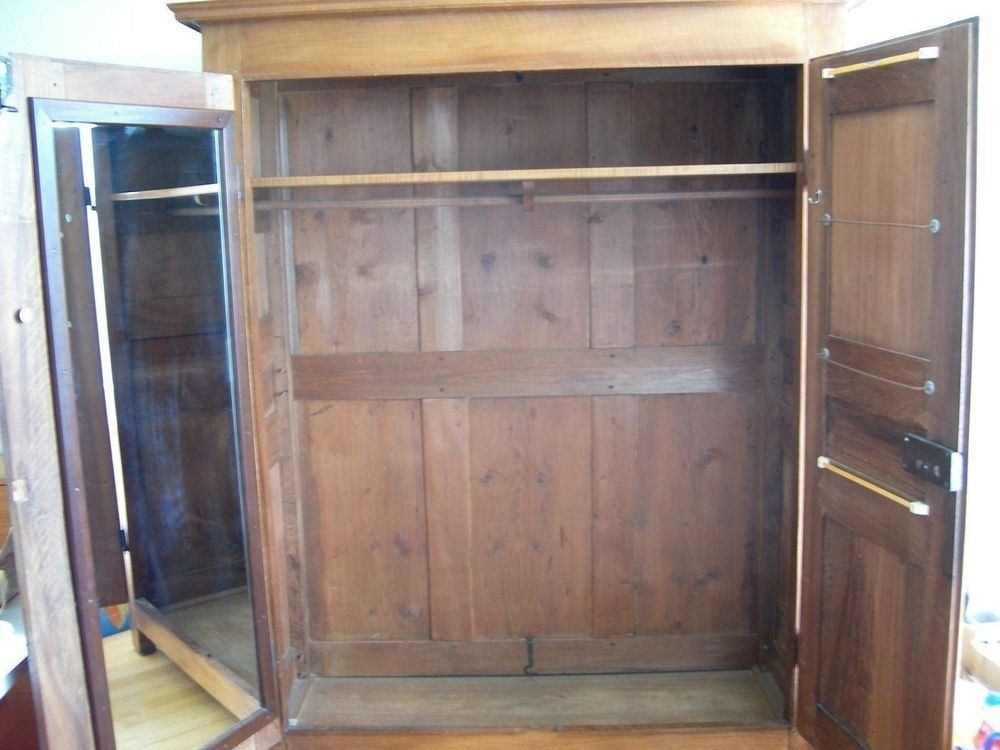 Schränke: Antiker Schrank (Nussbaum) – Gebraucht aus Hilterfingen von tinu4711 1