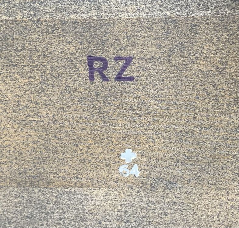 Holzkiste Nr 270 der CH Armee 7