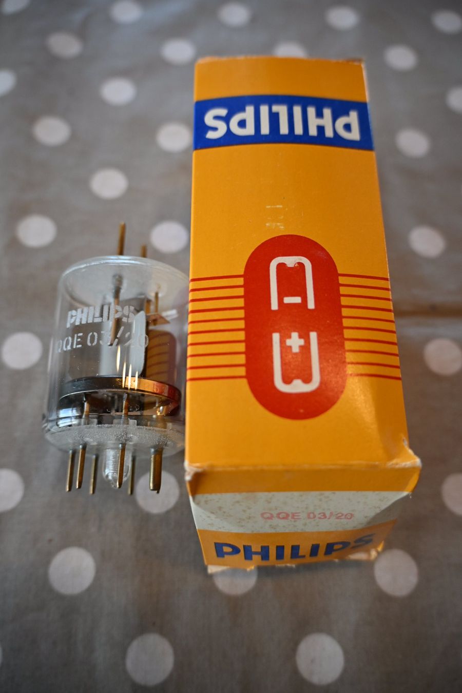 Philips Componenti elettronici: 4 alte Senderöhren, Doppeltetroden – Nuovo (secondo la descrizione) da Romanshorn venduto da carnivor01 1