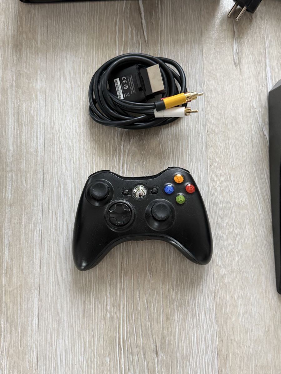 Microsoft Console: XBOX 360 Set inkl. Lenrad – Usato da Rickenbach ZH venduto da Pyro_Iced 5