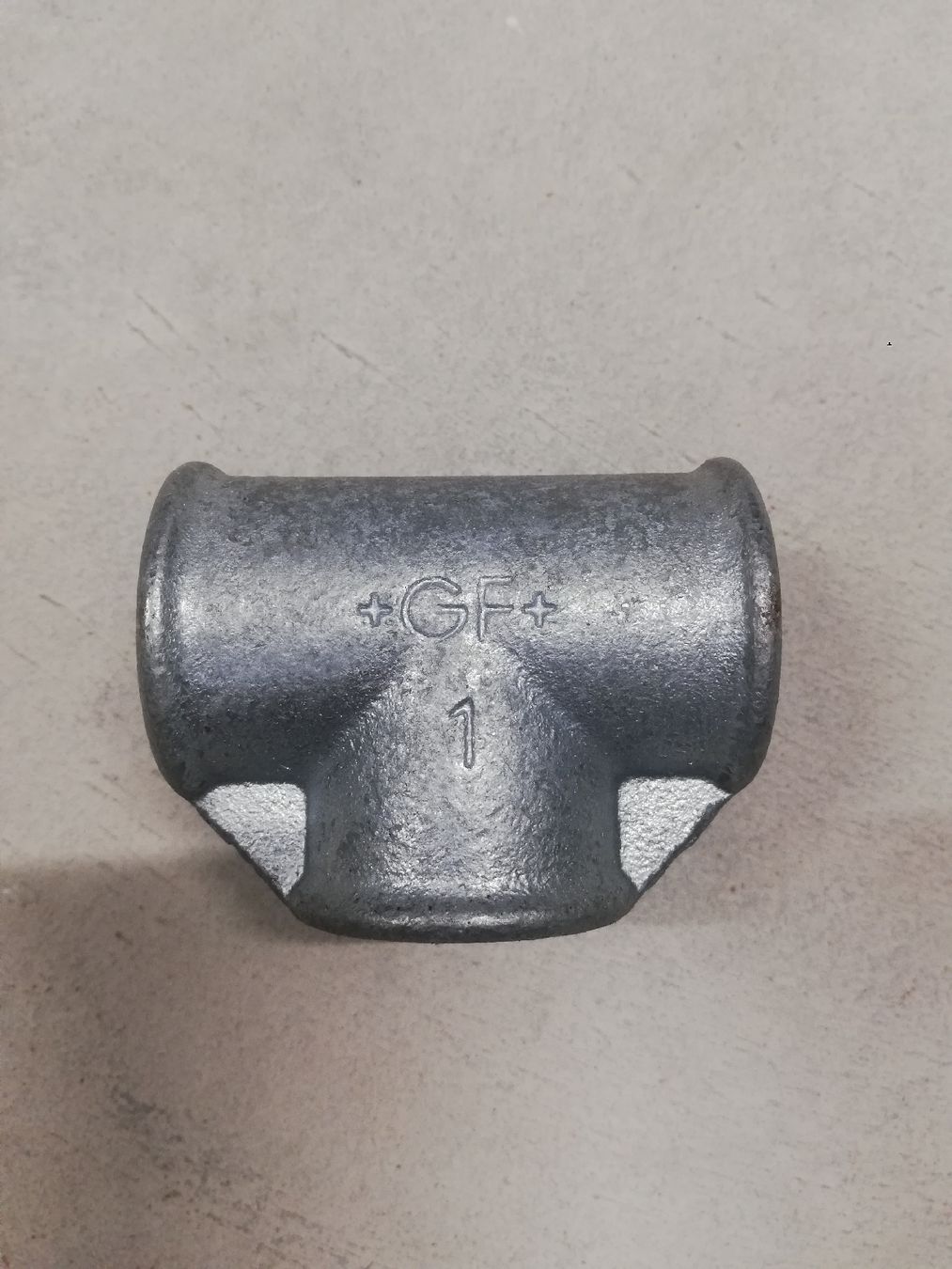 GF Ferramenta: T-Verteiler 90°, verzinkt 1" – Usato da Lyss venduto da 3250er 2