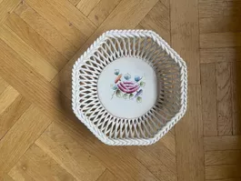Herend Porzellan Durchbruchschale mit Blumenmalerei weiss