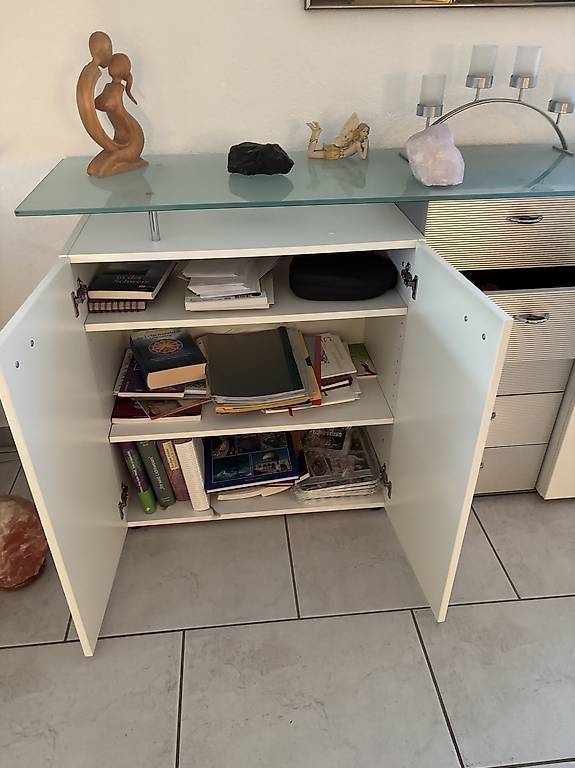 Cassettiere: Schönes Sideboard mit Glasplatte ab  CH 1.- – Usato da Oberrohrdorf venduto da biondy 3