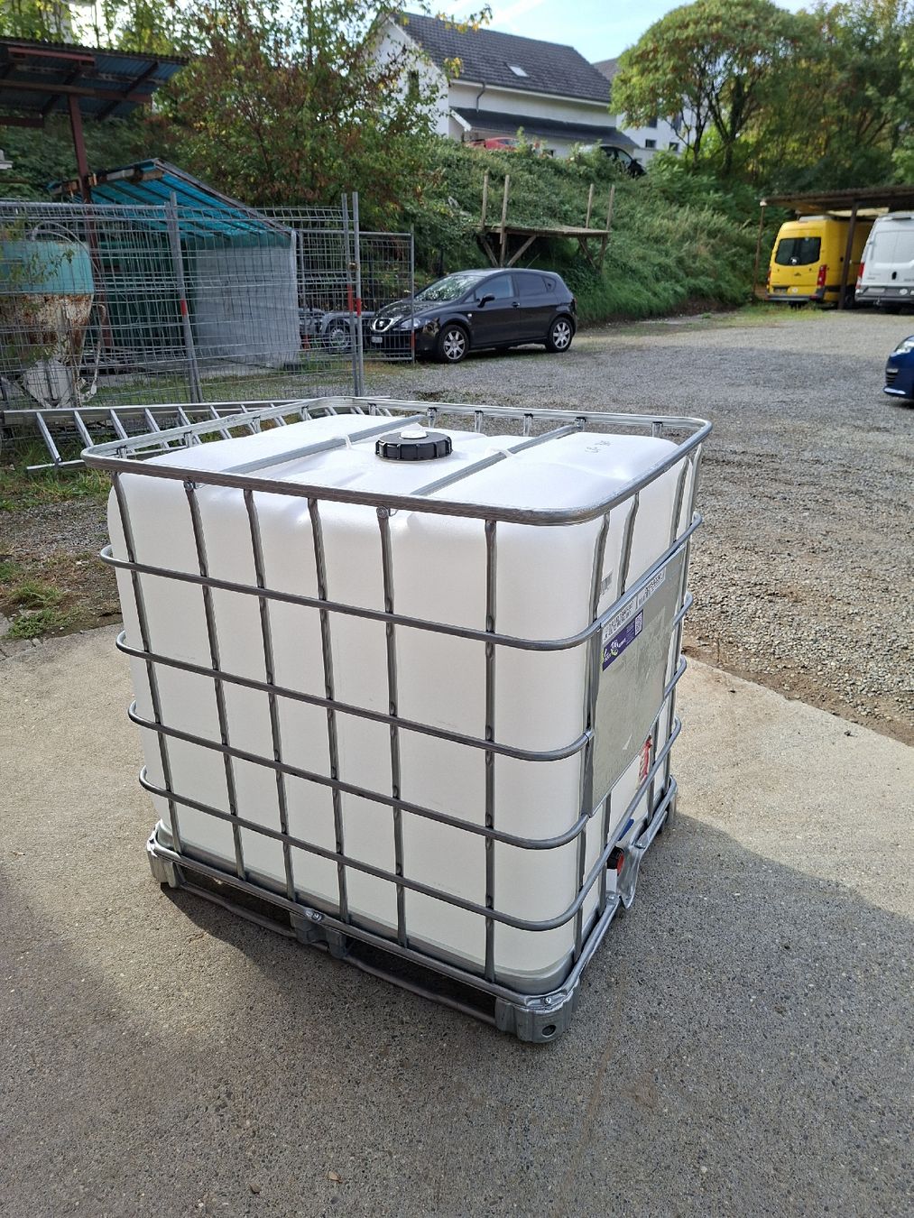 Abreuvoirs & Auges: 1000lt. IBC Wassertank – Neuf (Voir description) à Niederlenz par papa1965 1