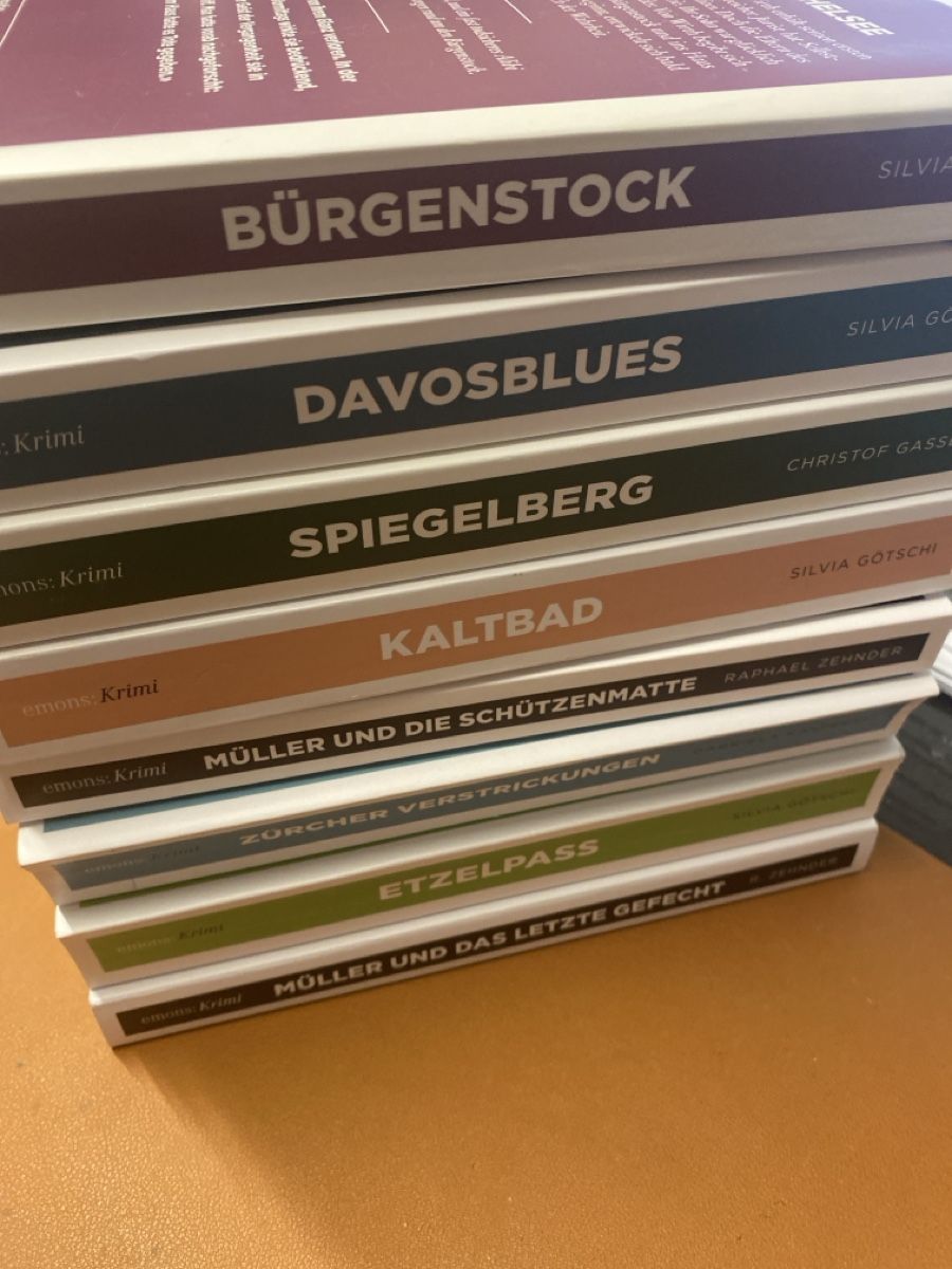 Bücher: 8 Schweizer Regionalkrimis emons Verlag – Gebraucht aus Erlinsbach SO von Silverstorm 2