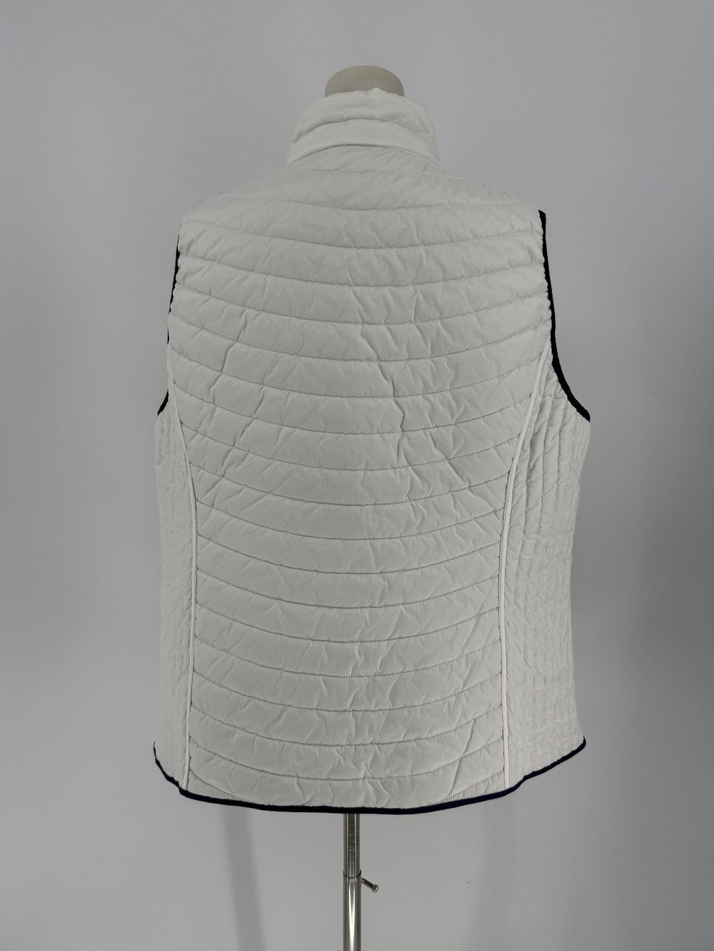 Gilets: Gilet/ Weste Gr.46/48 reversibel blau/weiss – D'occasion à Auenstein par moin. 2