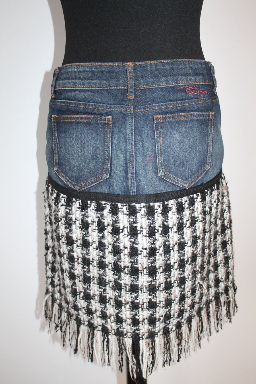 Desigual Gonne: Jupe DESIGUAL taille 38 – Usato da Chez-le-Bart venduto da jasse 1