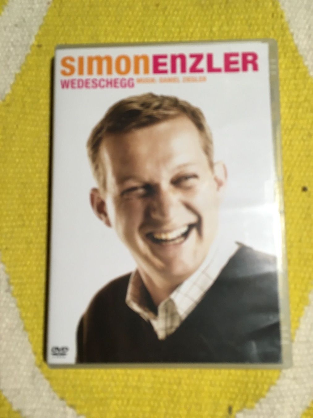 Tutti i DVDs: SIMON ENZLER-DVD WEDESCHEGG – Usato da Rorschacherberg venduto da CD-Roli