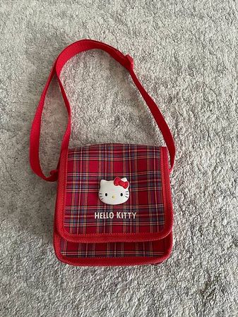 kleines Hello Kitty Täschli - sehr guter Zustand