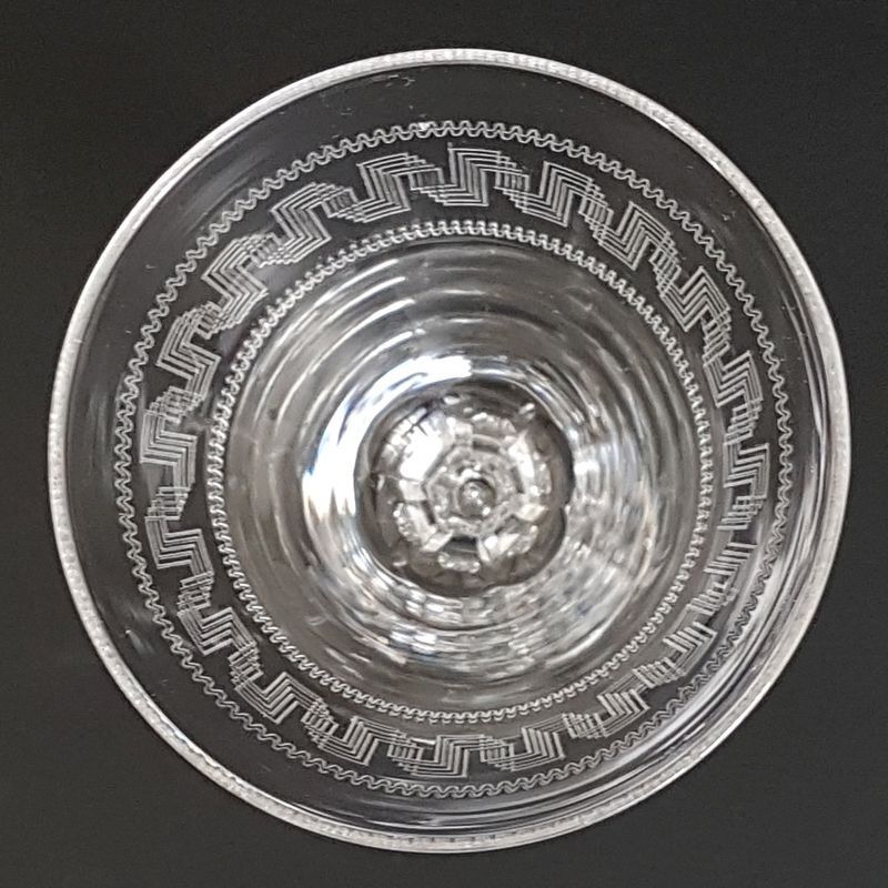 Verres: Antikes Glas Gravurdekor Mäanderband um 1900 – D'occasion à Kaltbrunn par Lexus3 3