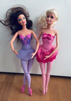 Zwei Ballerina Barbies