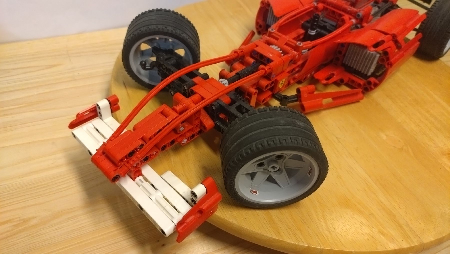 Lego Kit di costruzioni: Ferrari F1 Lego Technic  – Usato da Farvagny-le-Grand venduto da LaCaverne 1
