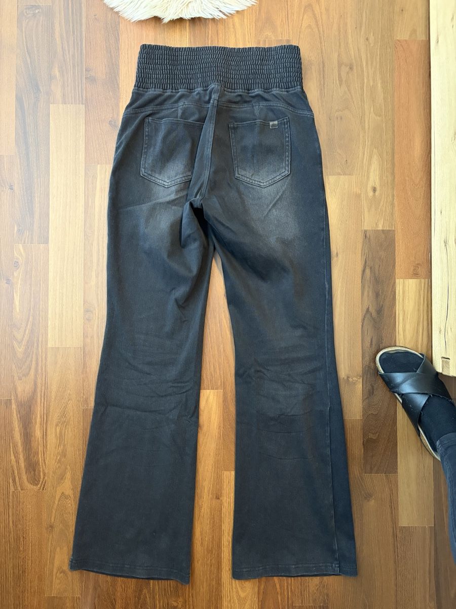 Halara Jeans: Flare Jeans – Usato da Henau venduto da martina_1998 4