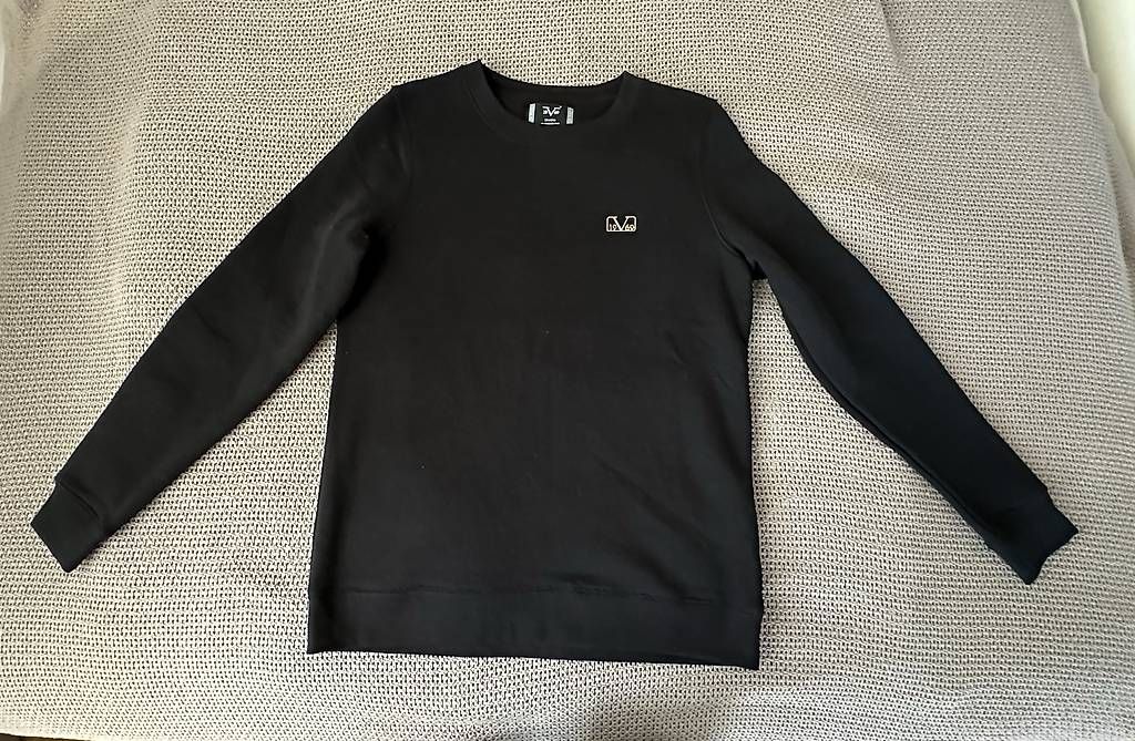 Maglioni & Felpe: Versace Sweatshirt Gr.S wie neu – Usato da Stäfa venduto da DearDarling