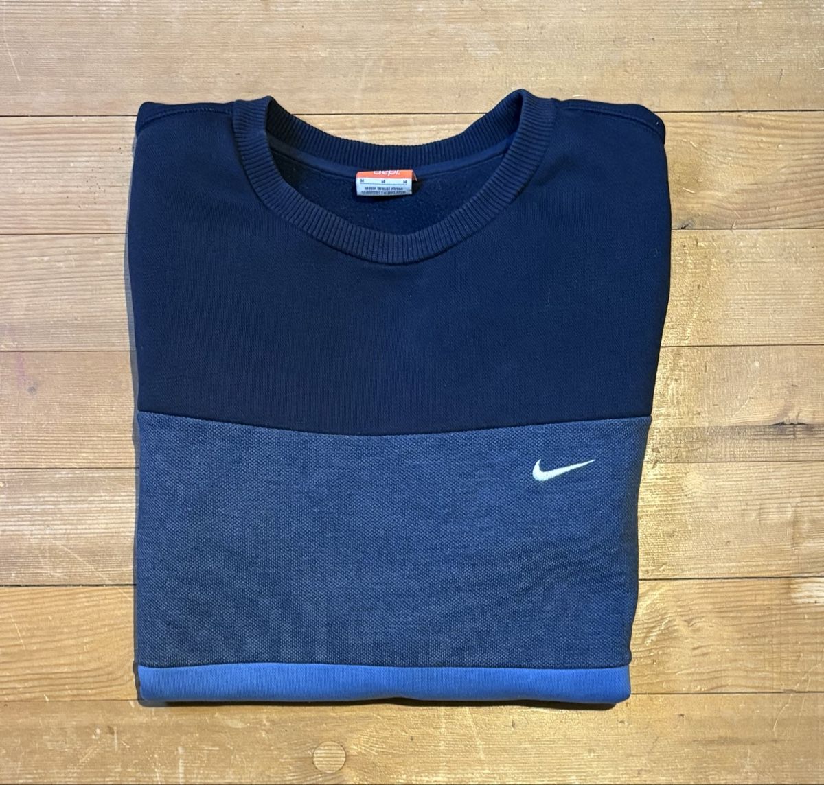 Nike Maglioni & Felpe: Vintage Nike Pullover, Sweatshirt, gestreift, Grösse M – Usato da Freienstein venduto da Golfbueb 2