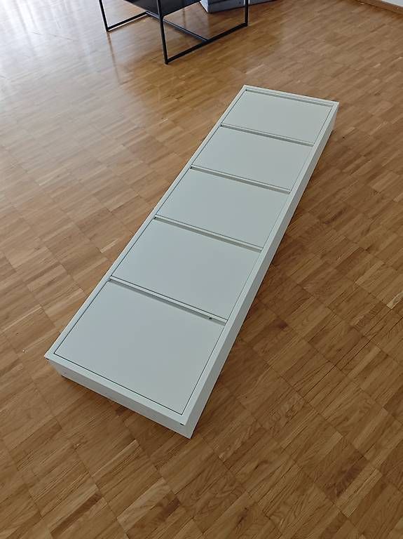 Scaffali: Schuhregal weiss – Usato da Fehraltorf venduto da maz_2xgq