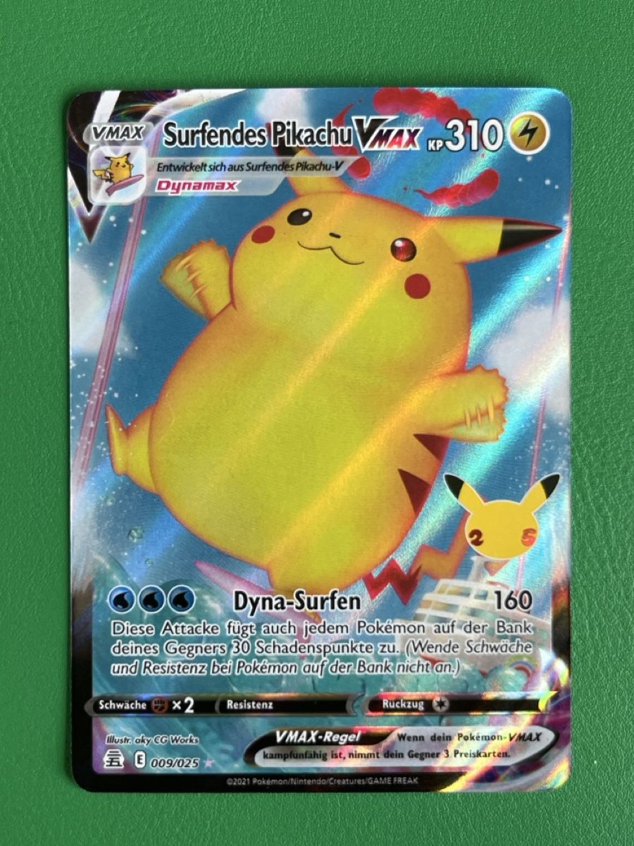 Pokémon Carte collezionabili: Pokemon Celebrations Surfendes Pikachu VMAX CEL 009 DE – Nuovo (secondo la descrizione) da Lommiswil venduto da diti_89 1