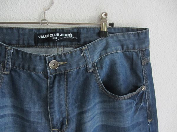 Jeans: VALUE CLUB - Jeans blau 34/M – Usato da Zürich venduto da Diazaio 2