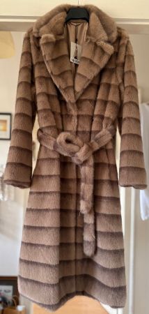 MANTEAU EN FOURRURE ÉCOLOGIQUE ! M