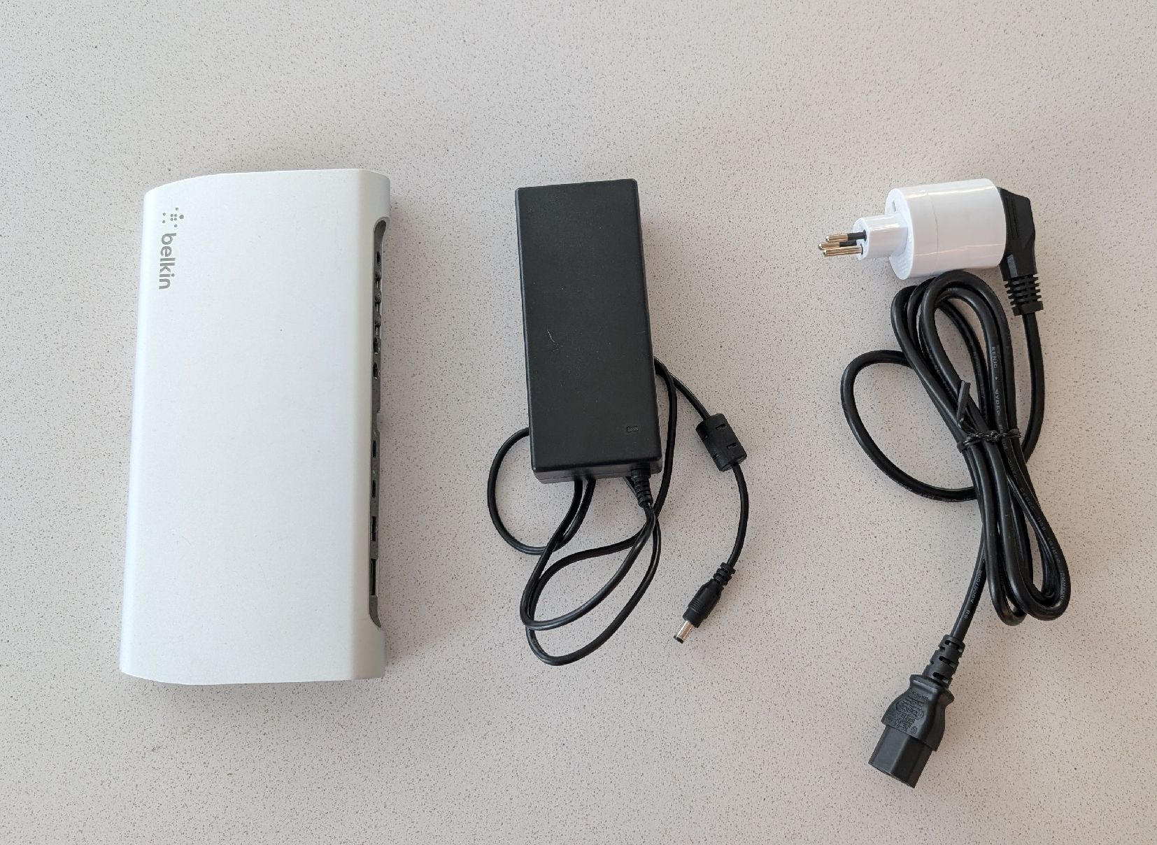 Belkin Docking station: belkin Thunderbolt Express Dock – D'occasion à Sempach par Dkisi