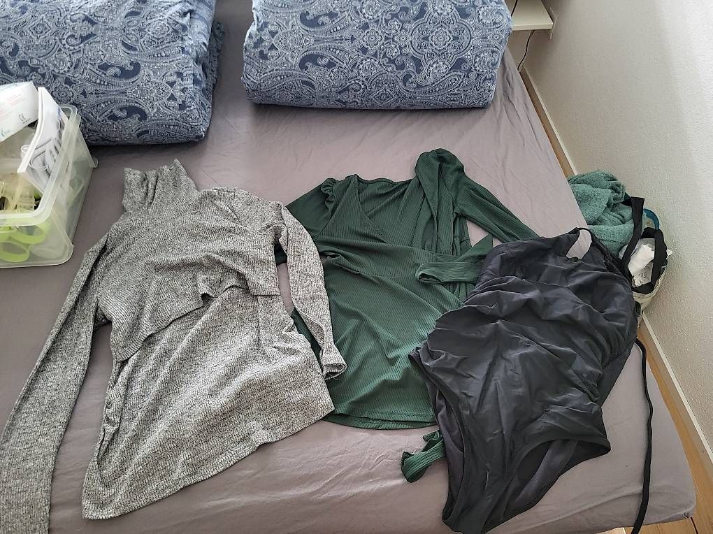 Lotti di vestiti: Diverse Schwangerschaftskleider – Usato da Rothenburg venduto da Grisi11 1