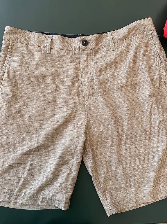 Costumi da bagno: QuickSilver Badehose surfshorts 36 – Usato da Luzern venduto da Sportstudentin