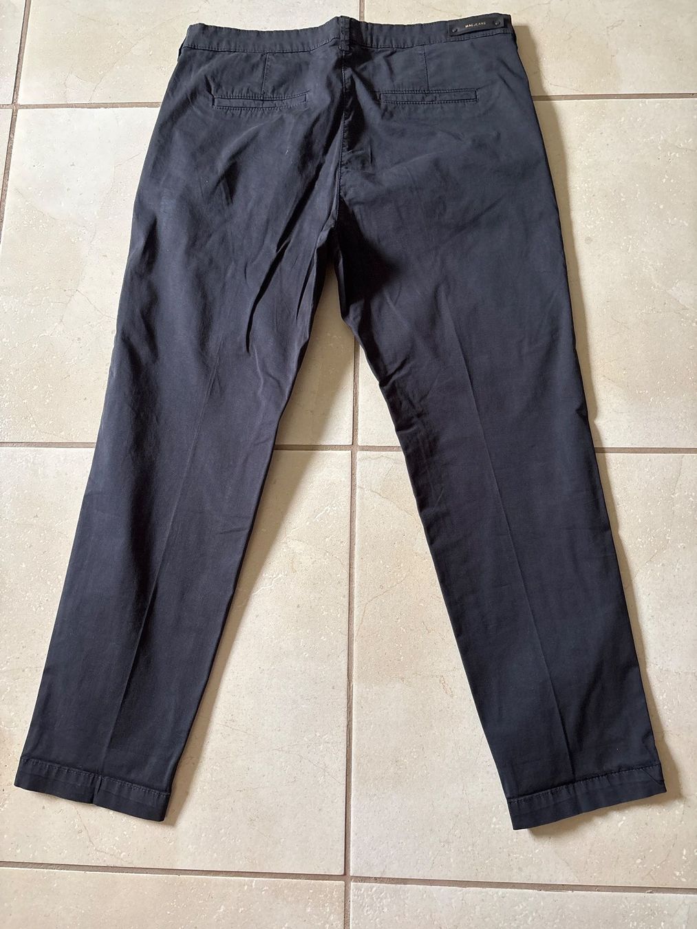 Pantalons: MAC Chino-Hose, Grösse 40, schwarz - NEU – Neuf avec emballage d'origine à Pfaffhausen par frickda 1