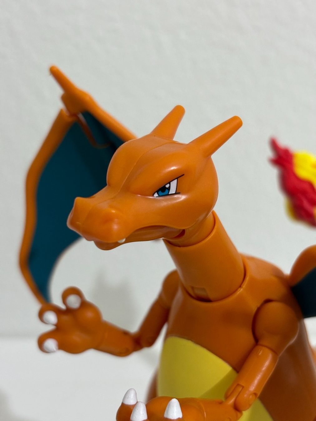 Statuette: Pokémon Charizard – Usato da Binningen venduto da samorga21 2