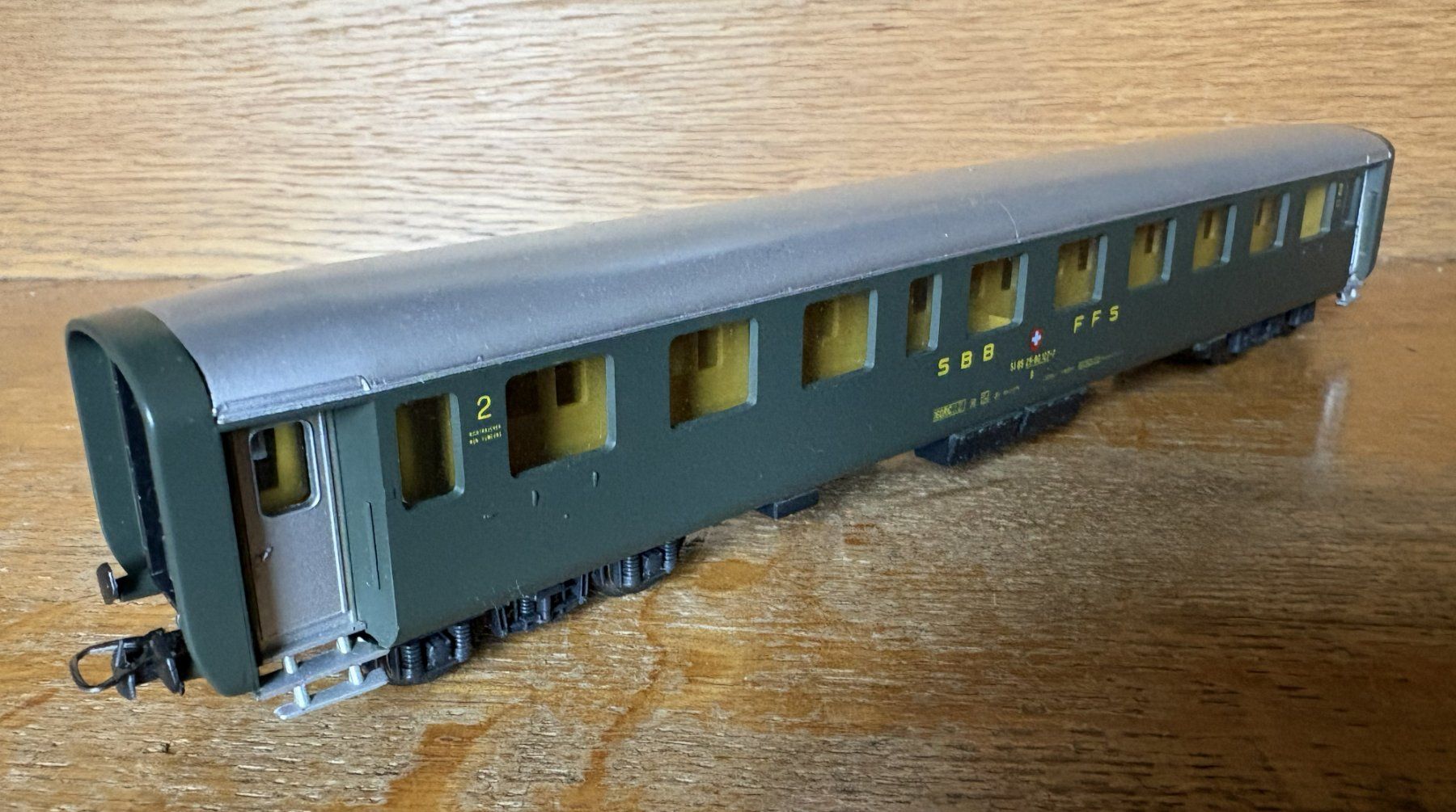 Lima Modellini di ferrovie: LIMA H0 SBB RIC Reisezugwagen 2. Kl. – Usato da Volketswil venduto da zwitsch33