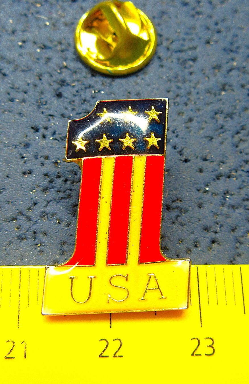 Placchette & Badge: USA NO.1 PIN GLASIERT – Usato da Ettingen venduto da Hausi4711