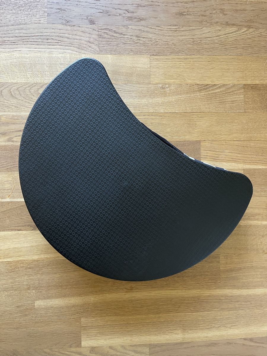 Ikea Supporti a parete: IKEA ÖJULF Laptophalter, 52x38 cm – Usato da Zürich venduto da Xeranon0