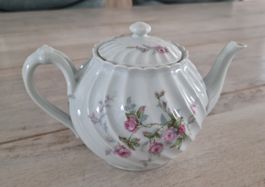 Teekanne Haviland Limoges Frankreich Porzellan Blumenmuster