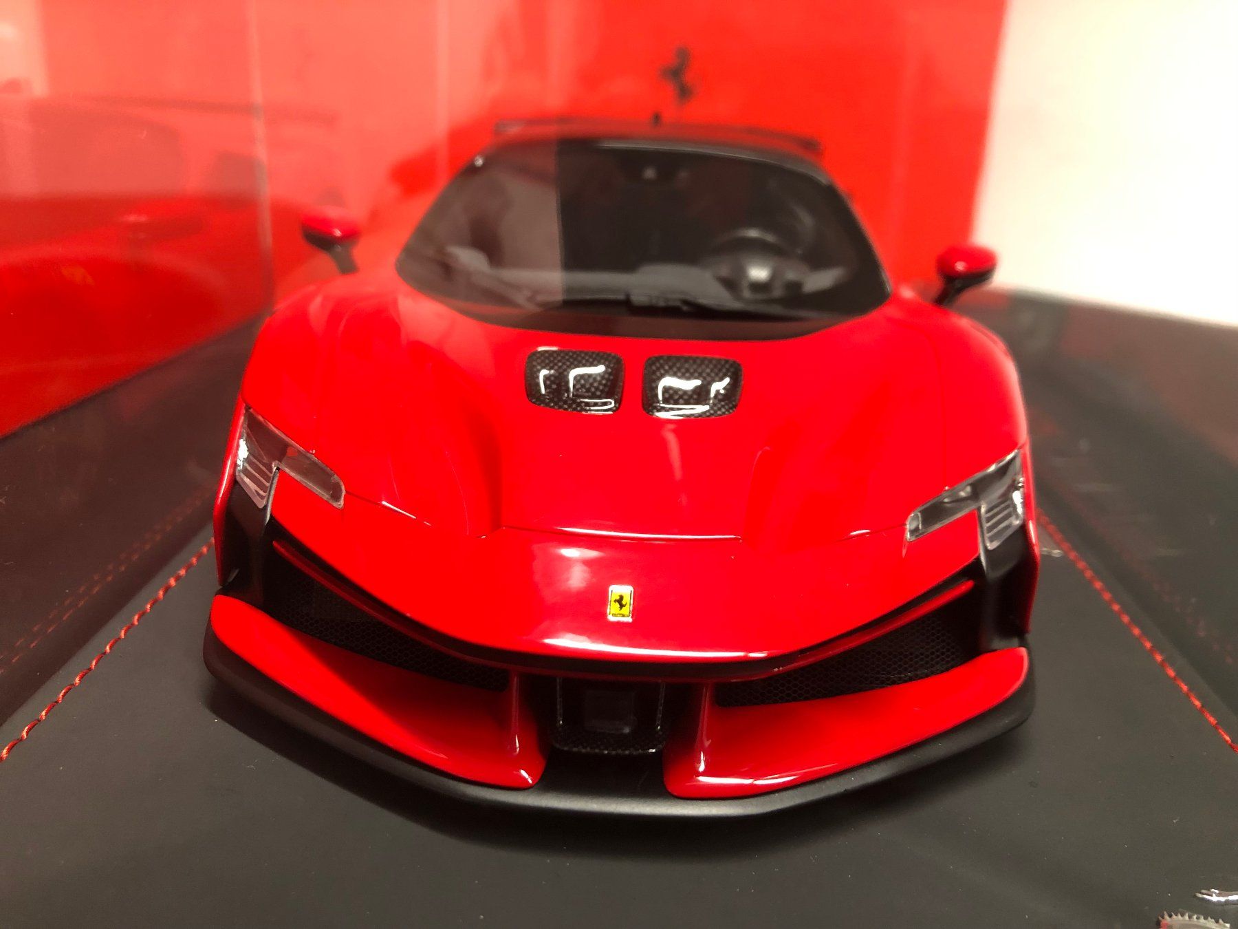 BBR Models Modellini d'auto: Ferrari SF90 XX Stradale BBR 1:18 – Nuovo e nell'imballaggio originale da Wetzikon ZH venduto da mcf18 4